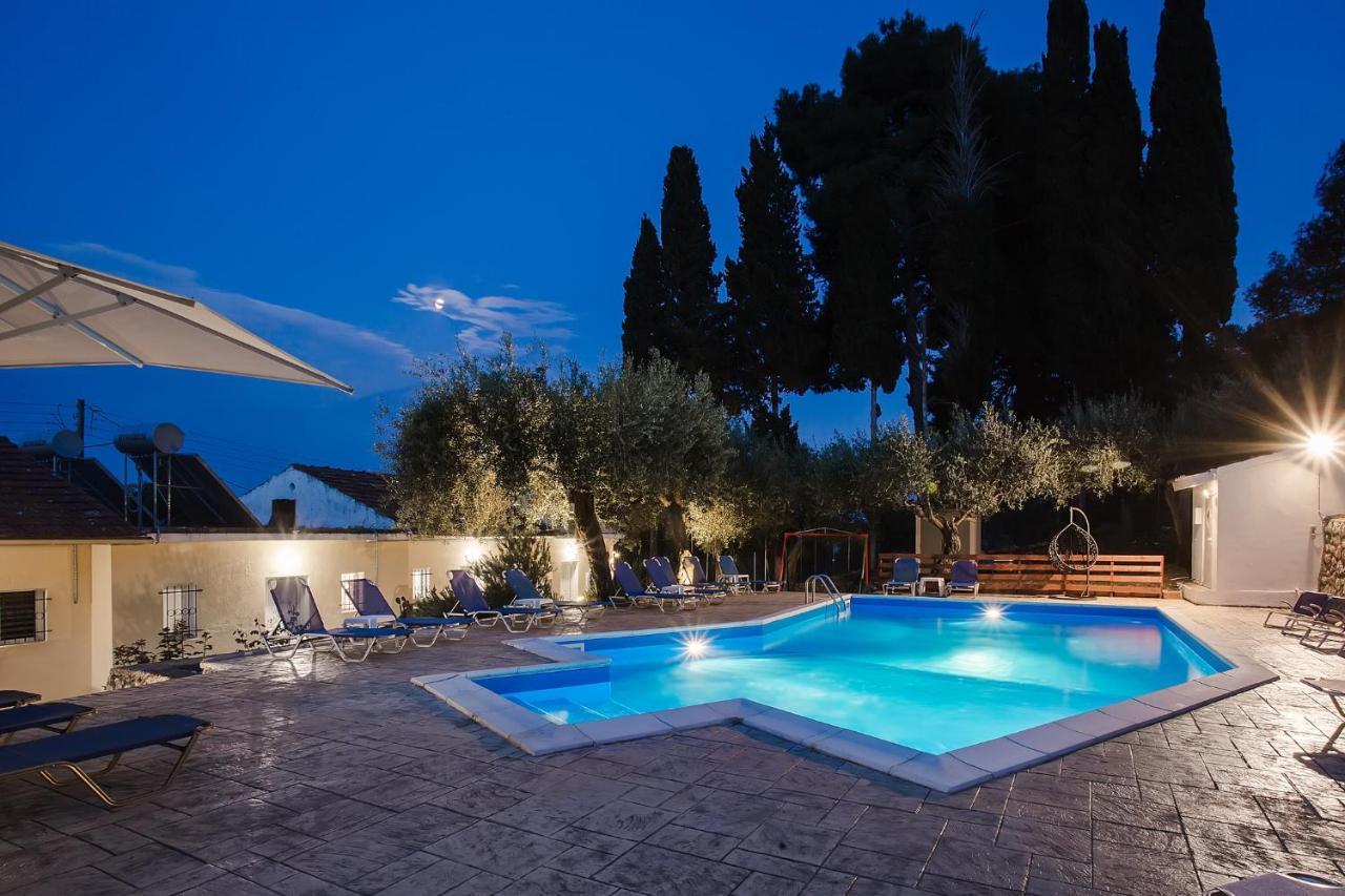 Olive Grove Poolside Apartments Benitses  Ngoại thất bức ảnh