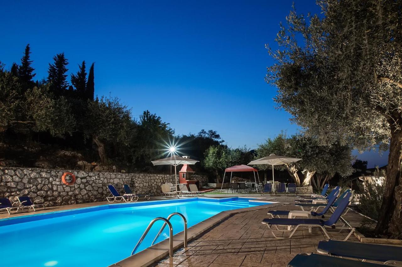 Olive Grove Poolside Apartments Benitses  Ngoại thất bức ảnh