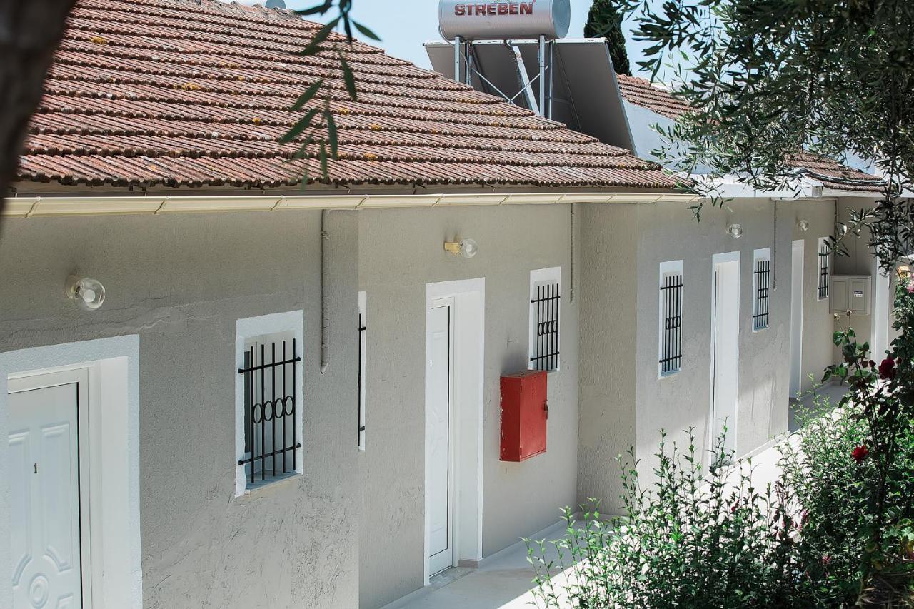 Olive Grove Poolside Apartments Benitses  Ngoại thất bức ảnh